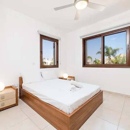 Ferienhaus Enaria Serene 3bdr Retreat In Ayia Thekla