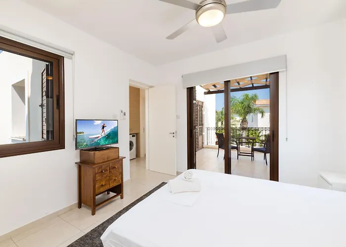 Enaria Serene 3bdr Retreat In Ayia Thekla Dom wakacyjny